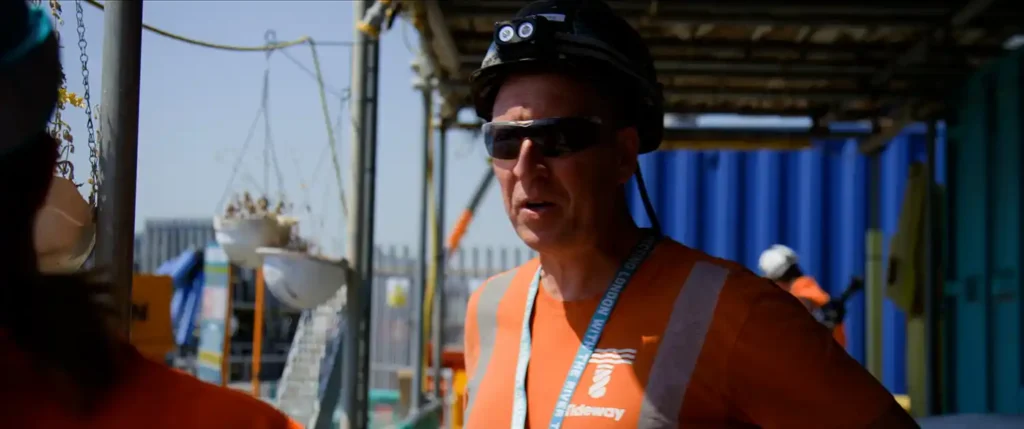 Banner image for the Mind Workplace Wellbeing Index project. Image shows a worker at the Thames Tideway project for BAM Nuttall.